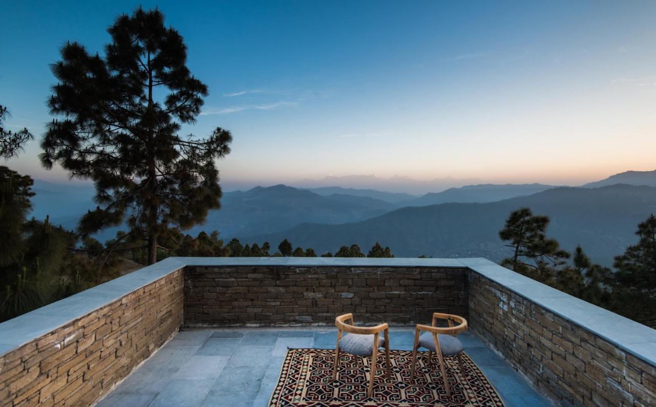 ホテル The Kumaon ビンザー エクステリア 写真